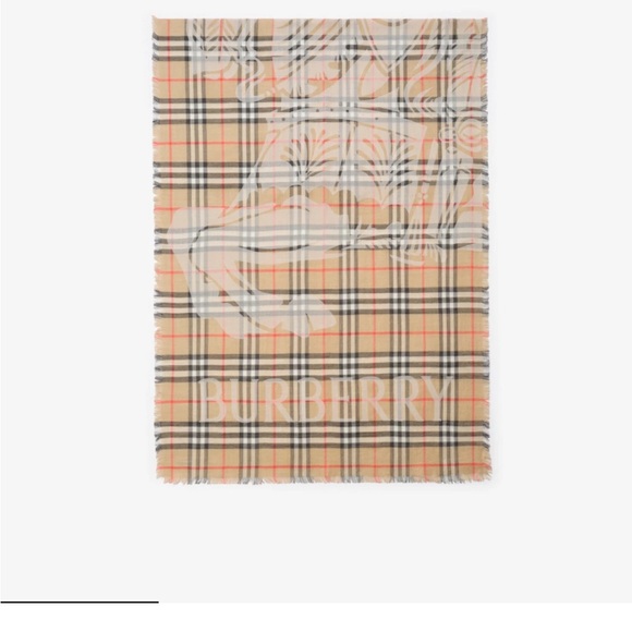 Burberry Beige and Black Check Wool Scarf with Logo Tag new with tags - Picture 5 of 9